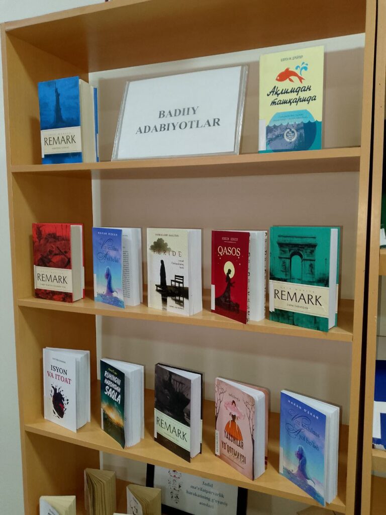 📚 “Badiiy adabiyotlar” kitob ko‘rgazmasi photo 2026 01 23 11 57 49 (2)
